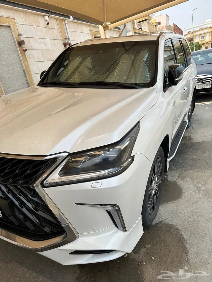 جيب لكزس محزن مديل 2017 3