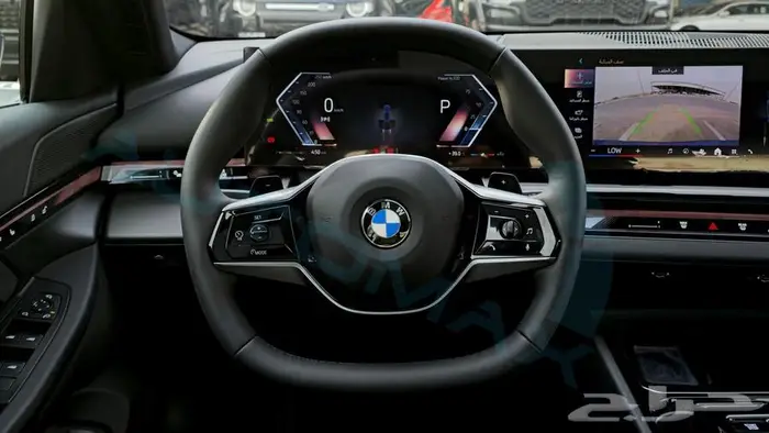 2025 BMW 5-SERIES 520i 2.0T RWD GCC 0Km 9