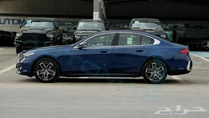 2025 BMW 5-SERIES 520i 2.0T RWD GCC 0Km 41