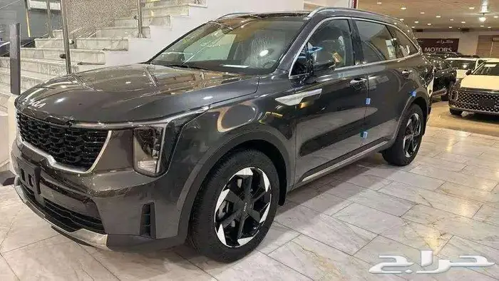 كيا سورنتو 1600 هايبرد فل كامل موديل 2025 3