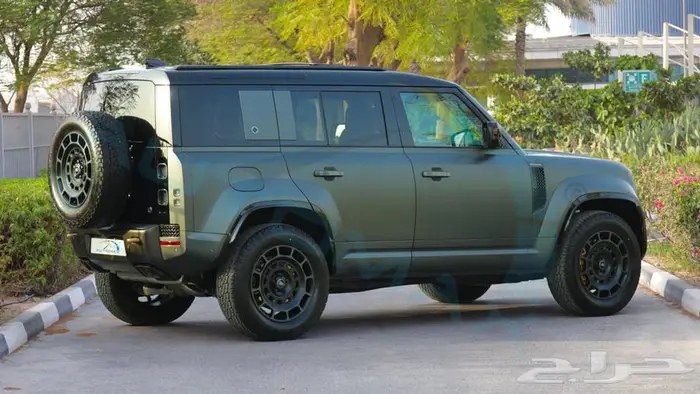 2025 لاند روفر 110 اوكتا 4.4TT V8 EDITION ONE خليجي اصفار 7