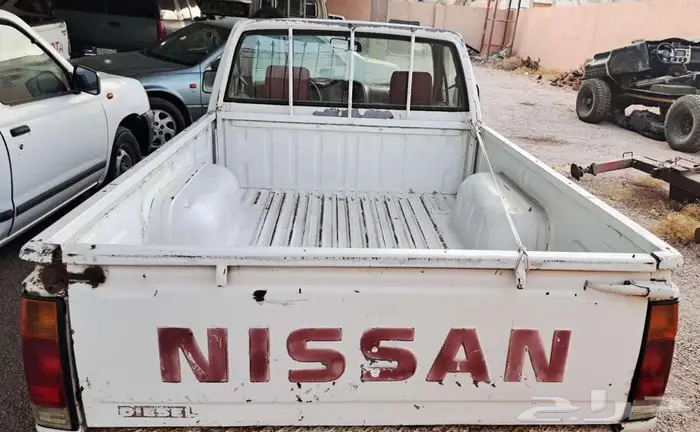 نيسان ددسن 2001 6