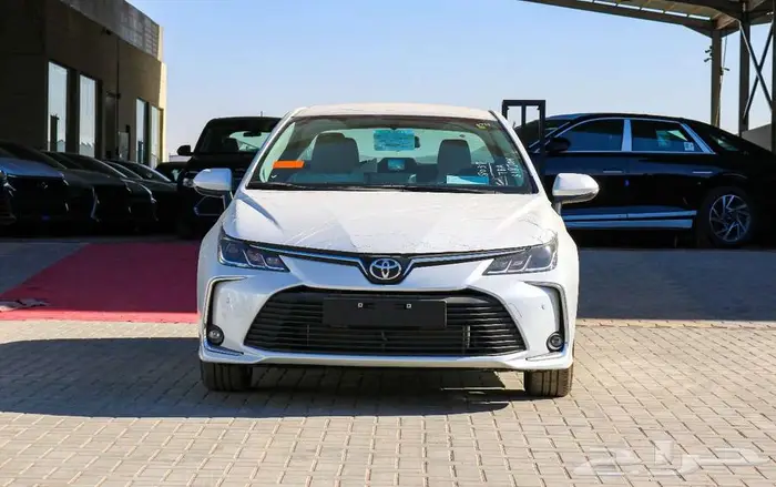 تويوتا كورولا اكس ال آي مطور 2025 ابيض كاش - اقساط 4