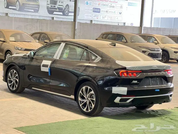 فورد تورس تريند وتتانيوم بنزين 2025 8