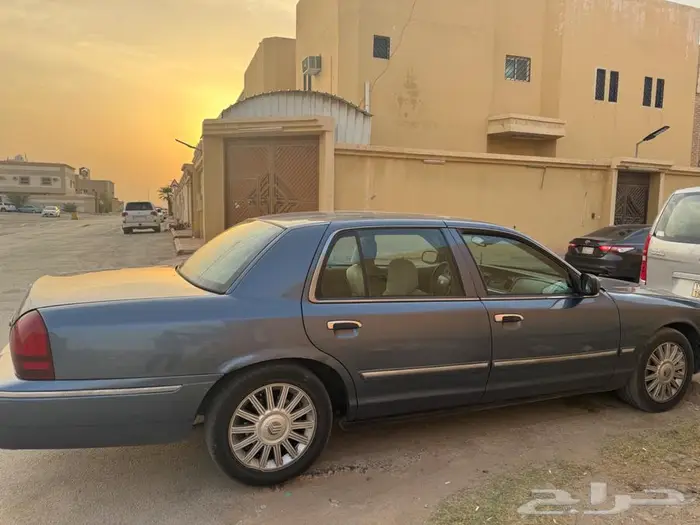 جراند مركيز 2009 Gl 0