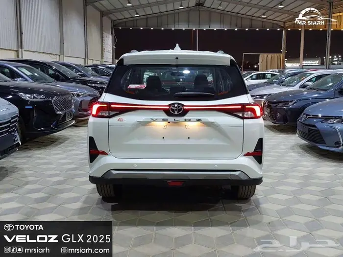 تويوتا فيلوز GLX بنزين 2025 2