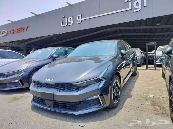 كيا K5 ستاندر مطور فتحة سقف 2025 اقل سعر تقسيط وكاش 1