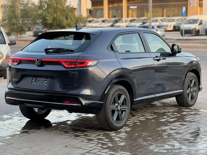 هوندا EX -HR-V موديل 2024- عرض خاص نهاية العام 15