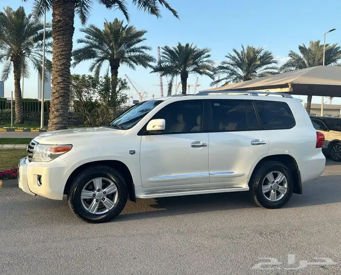 لاندكروزر GXR 2015 v8 1