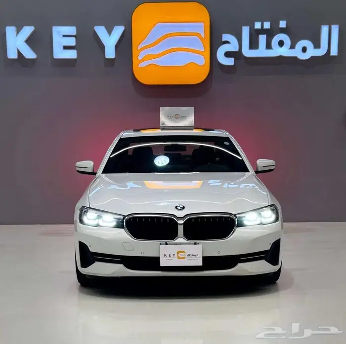 بي ام دابليو 520i 2023 0
