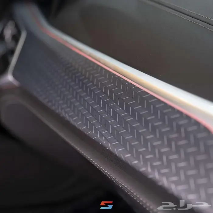 بي ام دبليو X6 Black Vermilion موديل 2022 16