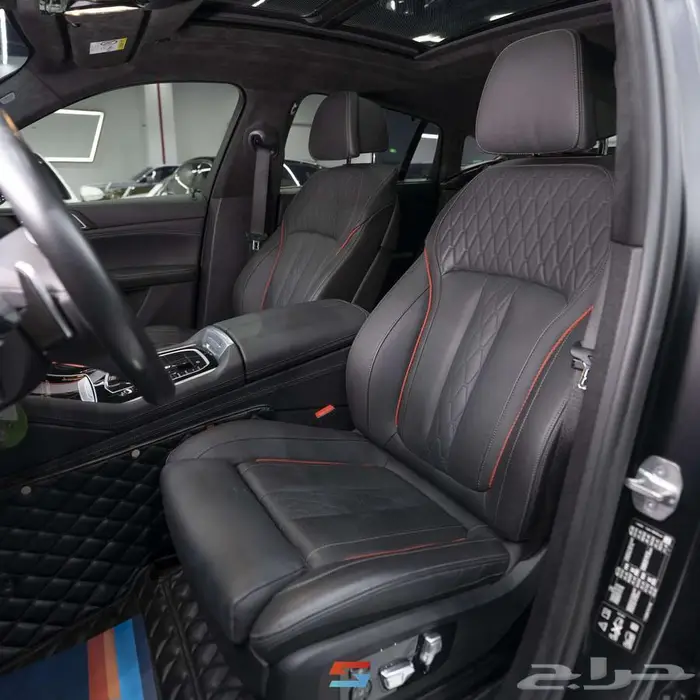 بي ام دبليو X6 Black Vermilion موديل 2022 13