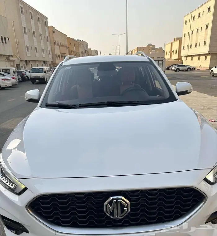 MG ZS 1.5 STD 4