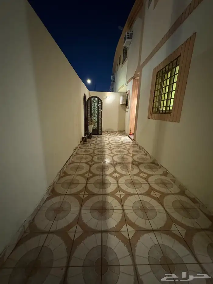 دور ارضي للايجار 1