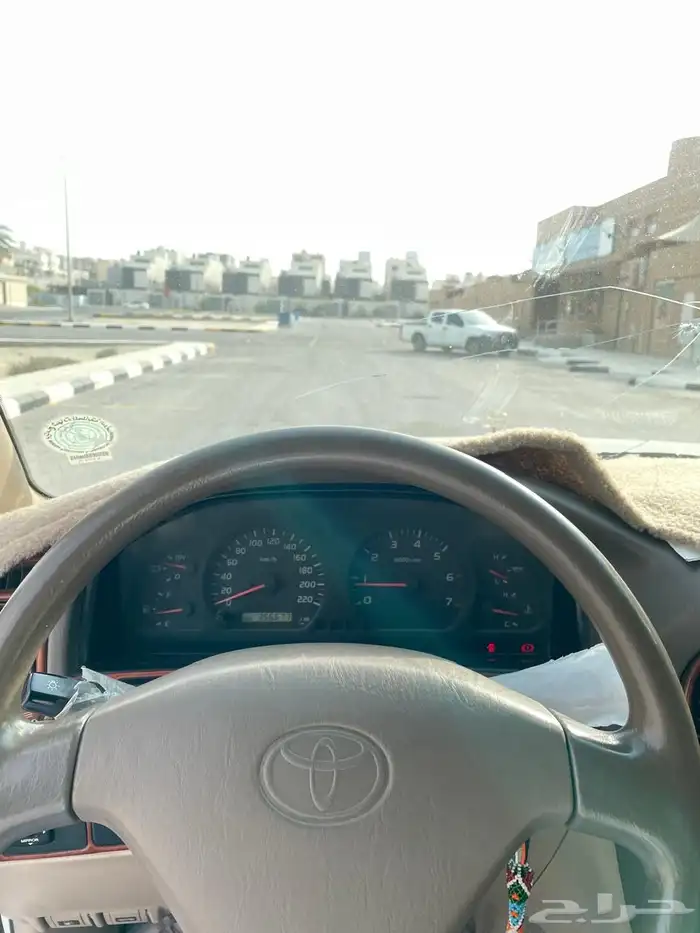 جيب لاندكروزر 2002 قير عادي 3