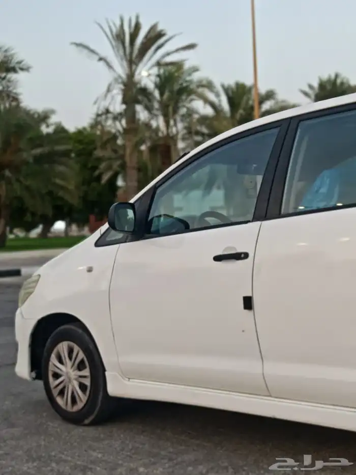 تايوتا اينوفا 2014 عبداللطيف جميل 22