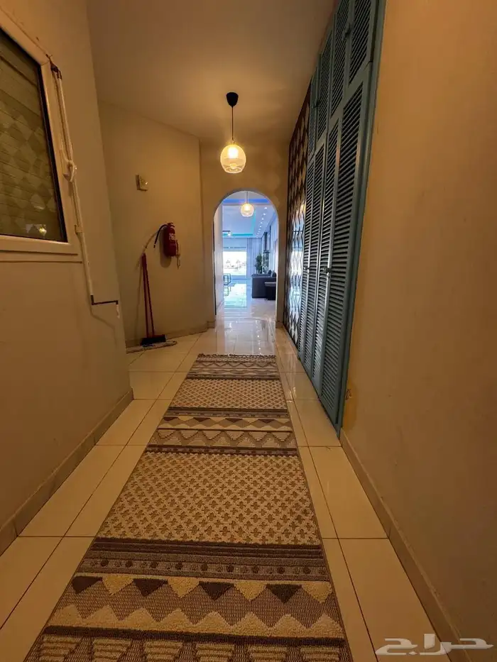 شاليه على البحر باطلاله خلابه على البحر للعوائل 15