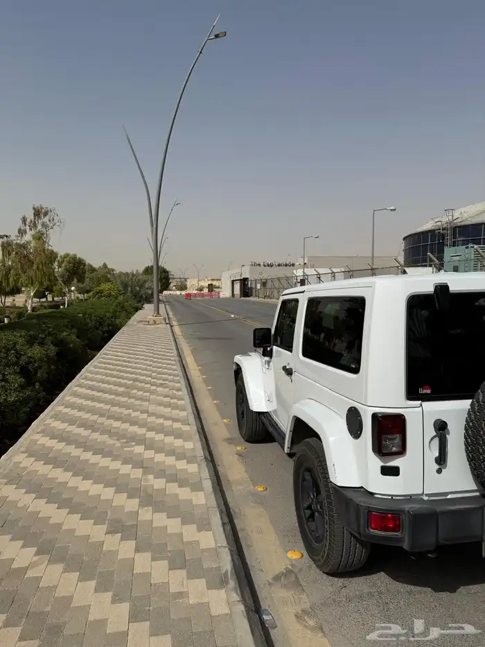 سيارة جييب للبيع بالرياض 2