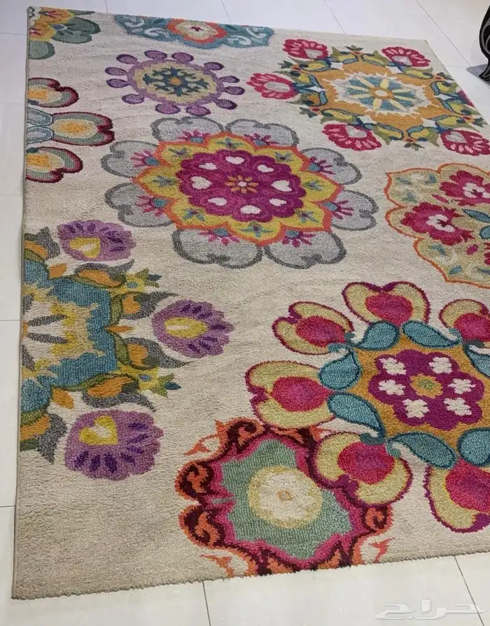 طاولة طعام و فرشه 0