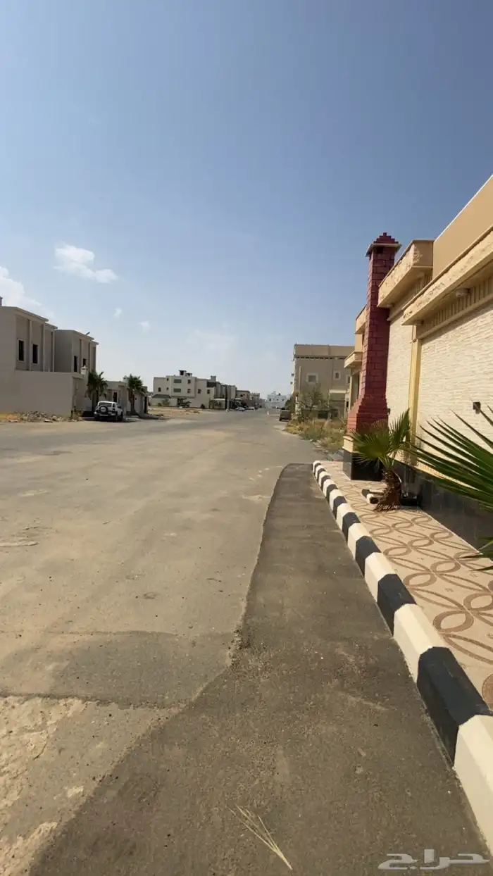 للبيع دور في حي التضامن قريب من طريق الثمانين خميس مشيط 33