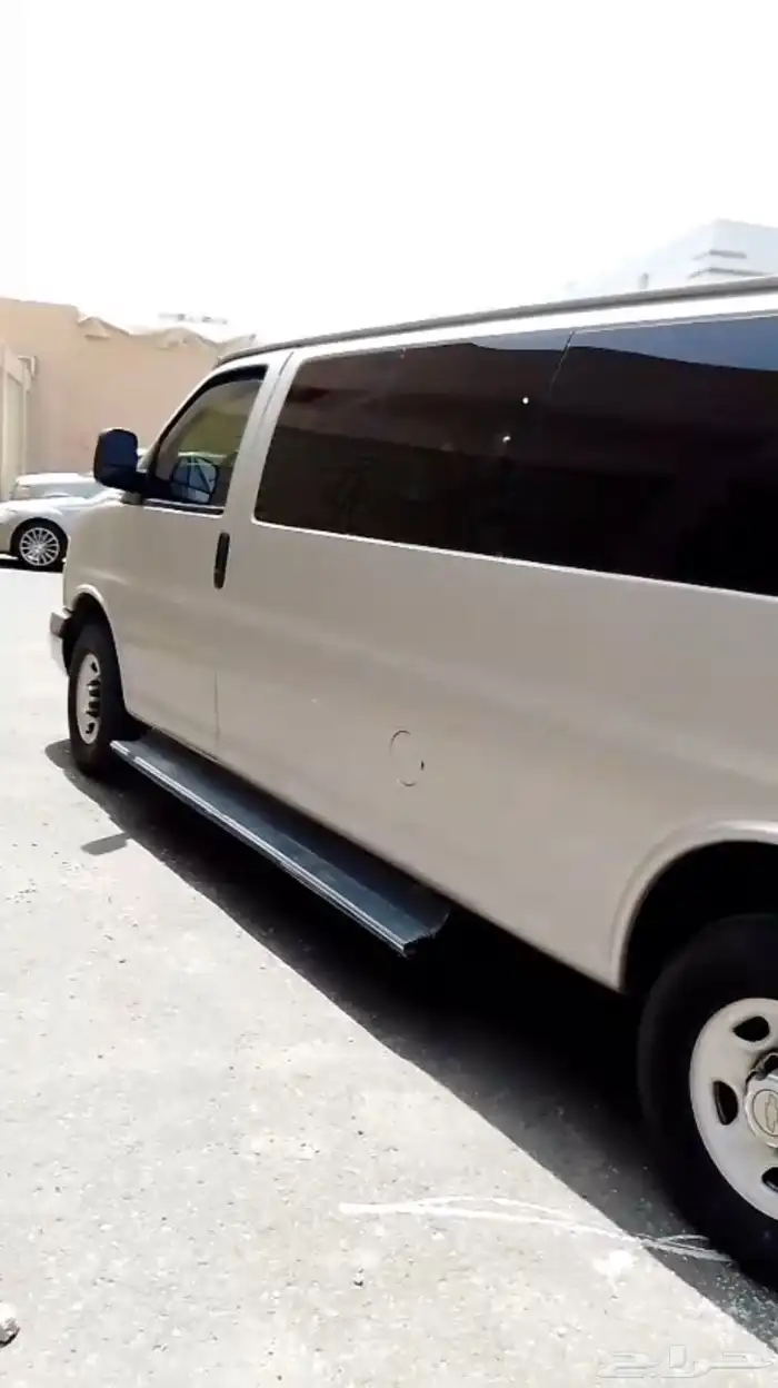 نقل توصيل طالبات سراة عبيدة وضواحيها الى جامعة قريقر 8