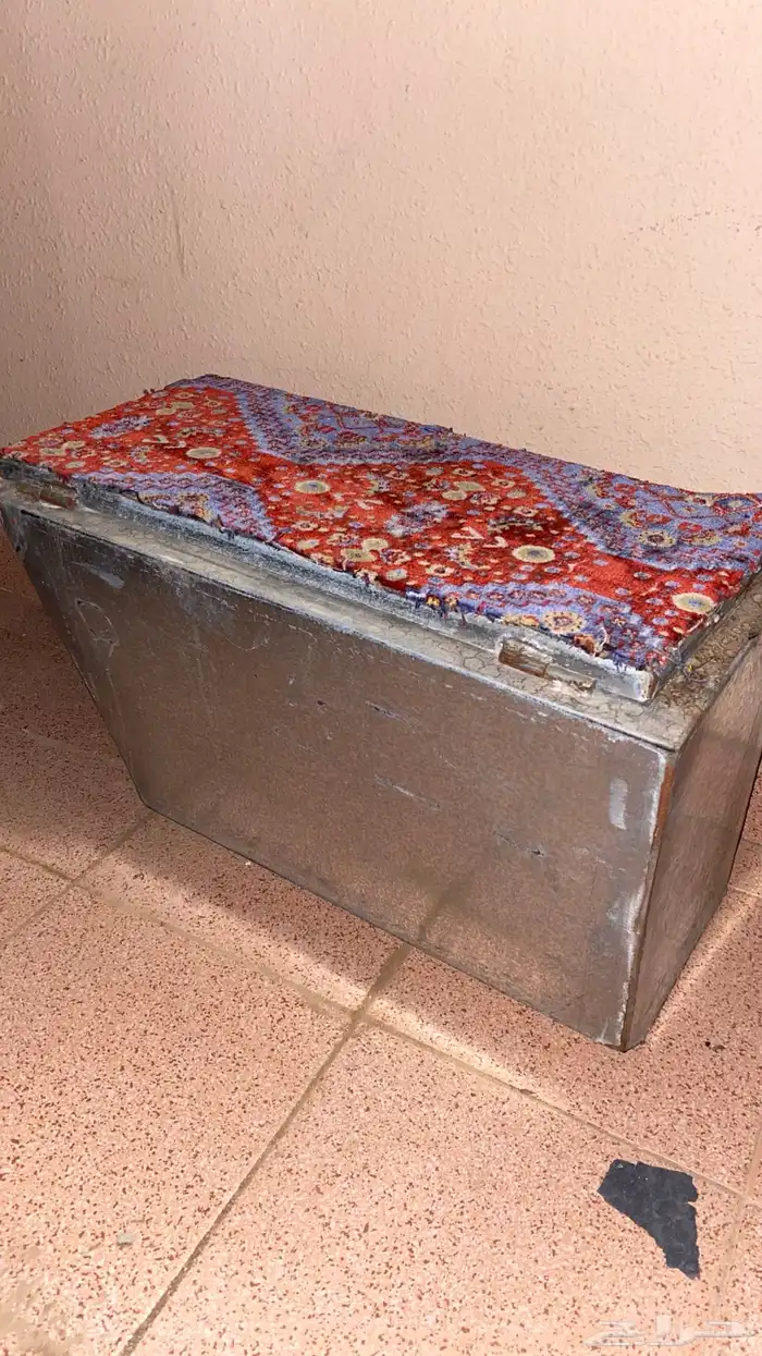 شنطة للشاص جمب السبير وتركب على اي سيارة تبي 4