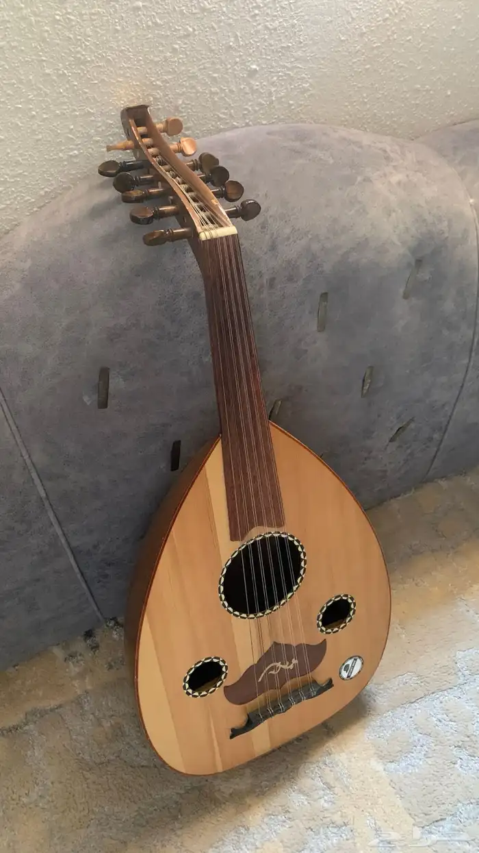 عود موسيقي 1