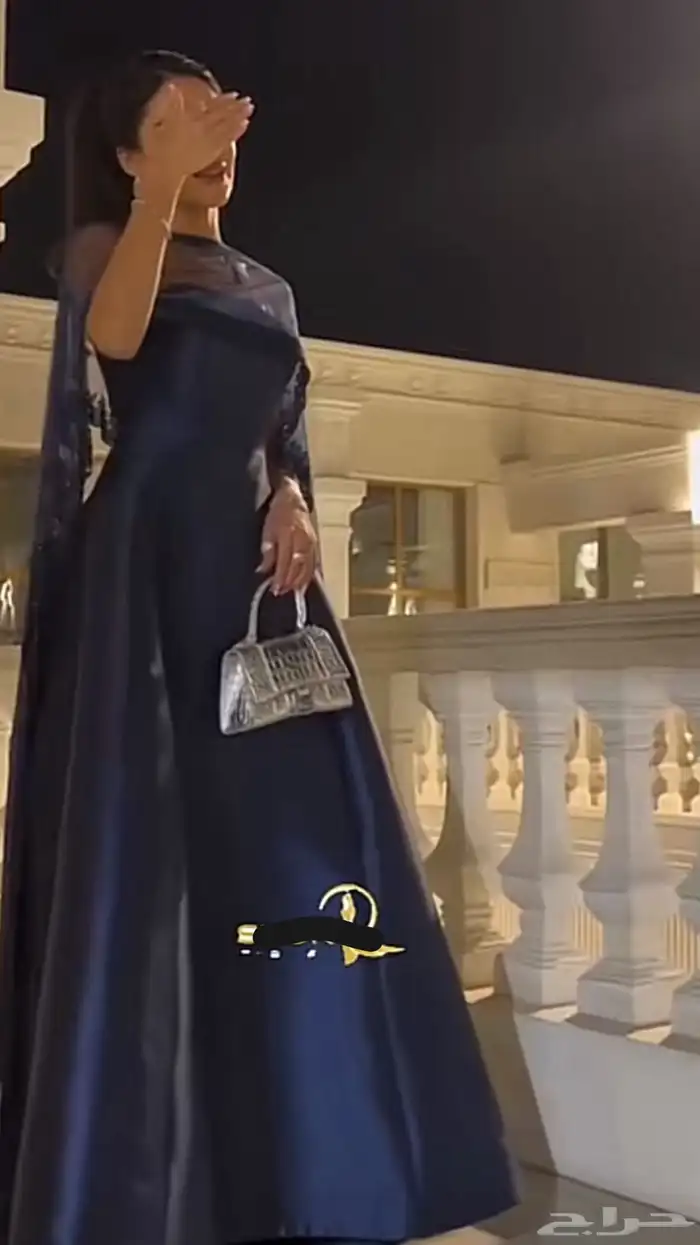 فستانن زواج نظيف جدا مستعمل استعمال مرا وحده فقط 0