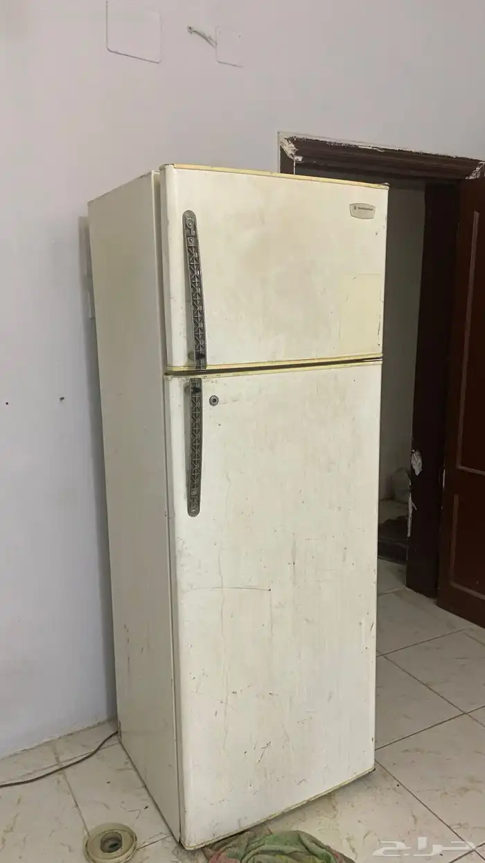 ثلج كبير للبيع شغال 0