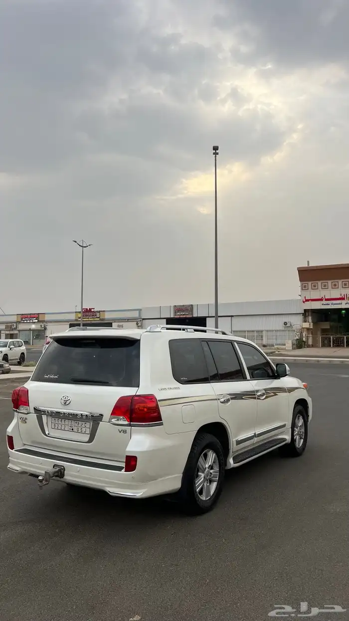 لاندكروزر 3