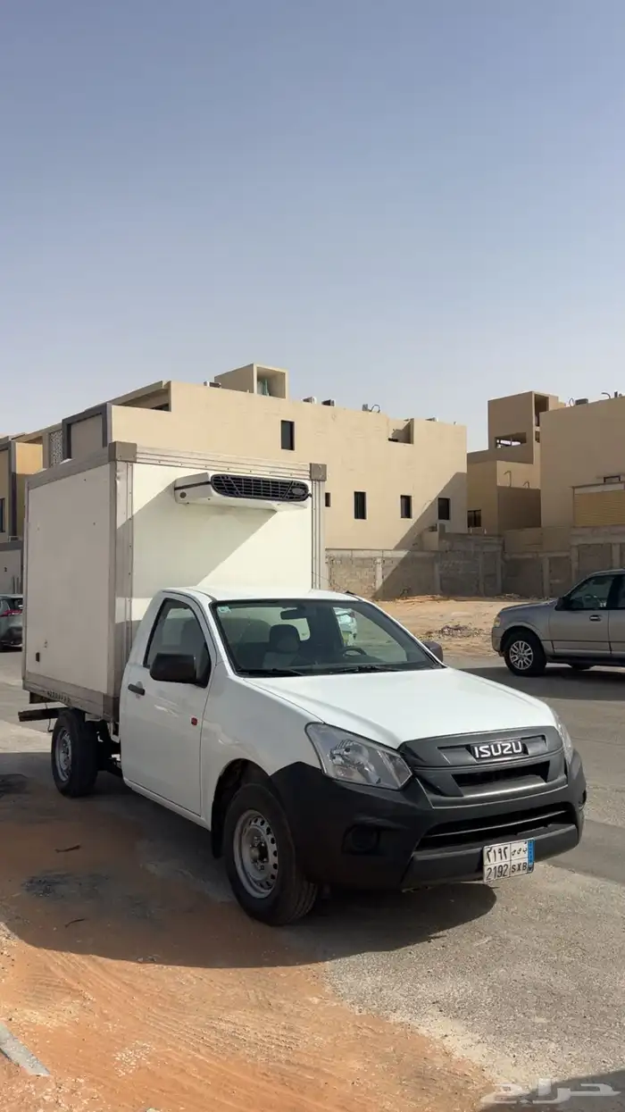 للبيع ثلاجه ايسوزو 2022 شرط 1