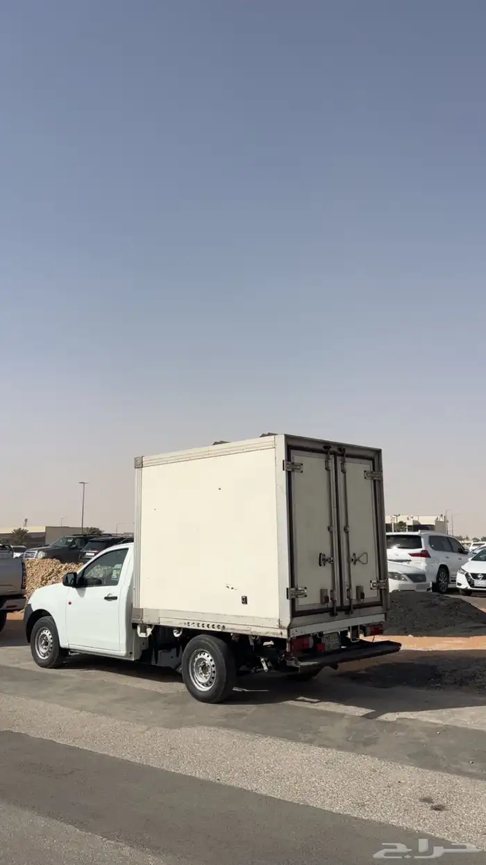 للبيع ثلاجه ايسوزو 2022 شرط 2