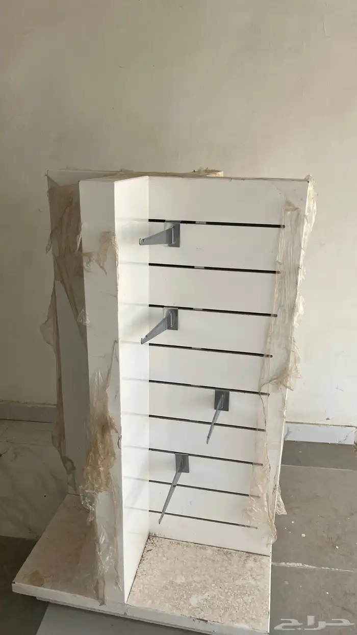 طاولات صييدة 3 طاولات نففسها بس الي في الصور وحدة 0