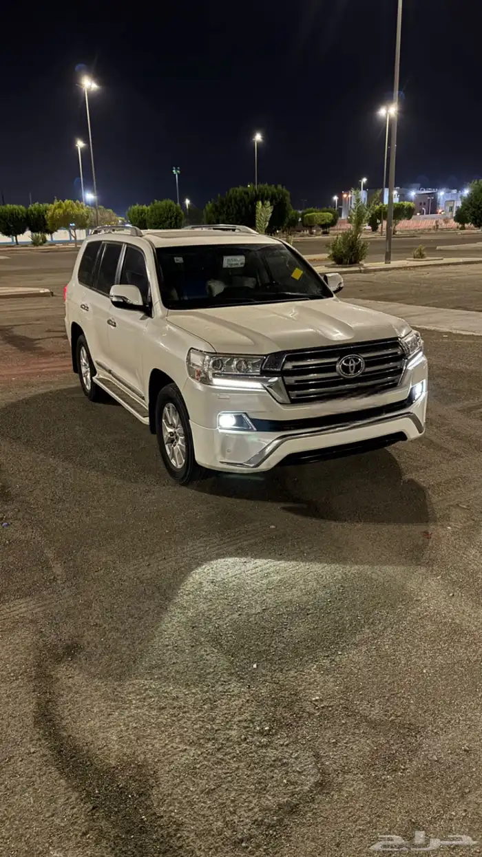 لاندكروزر 2018 1