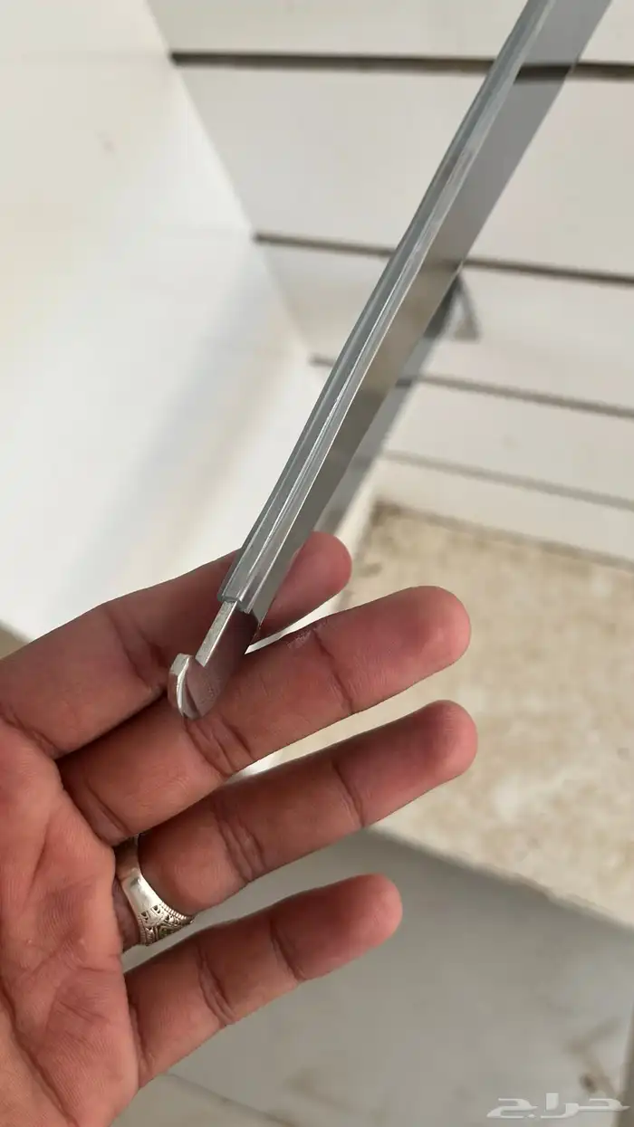 طاولات صييدة 3 طاولات نففسها بس الي في الصور وحدة 5