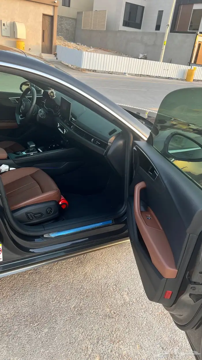 أودي A5 Sportback 2023 للبيع نظيفة جدا  وتحت الضمان 10