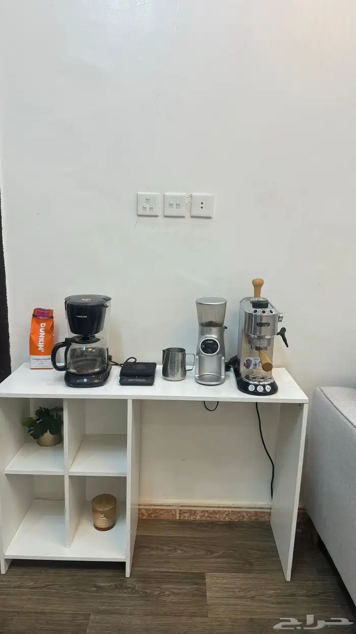 للبيع كامل ركن القهوة مع الآلات 2