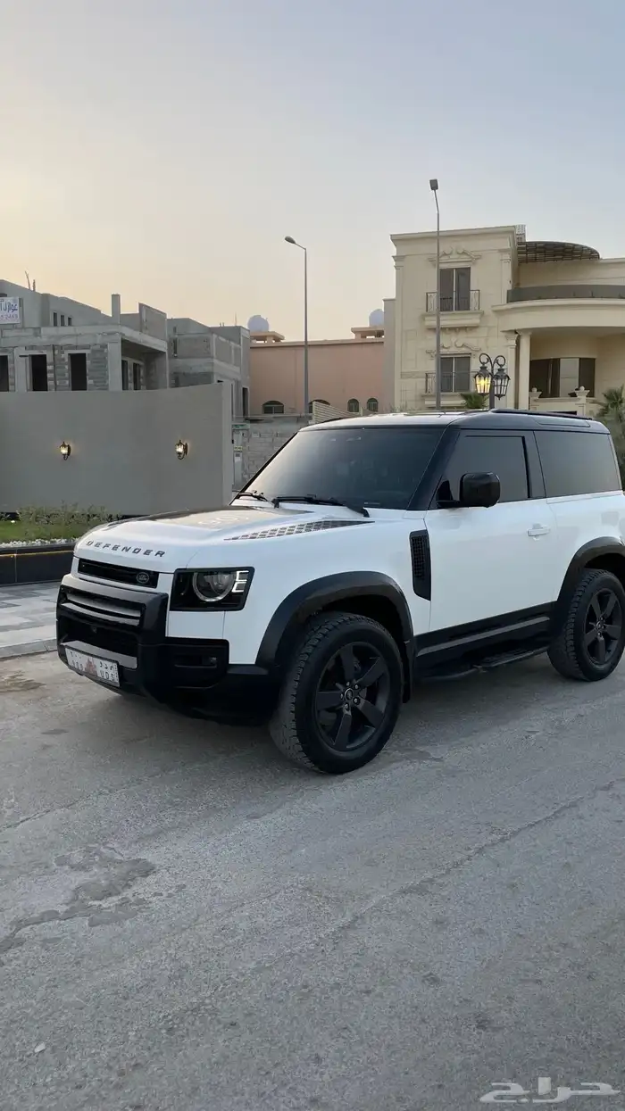 ديفندر HSE V6 2021 0