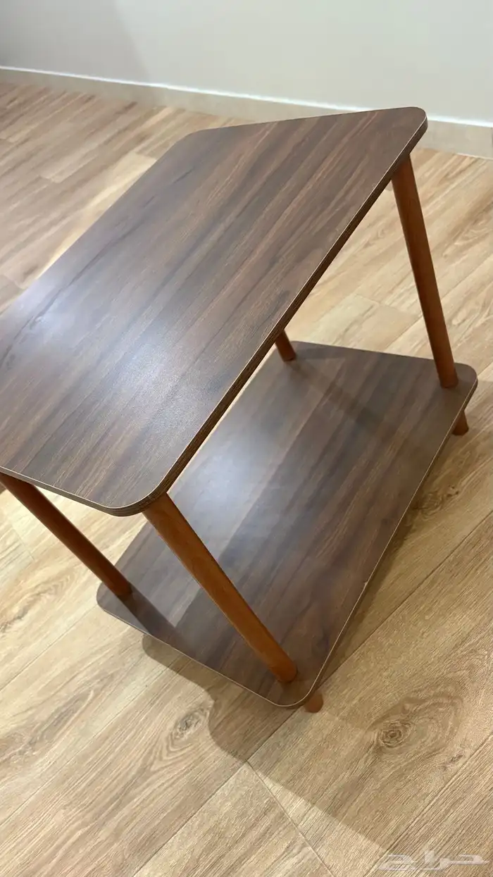 مرايه جديده بدون كرتون من هوم بوكس. طاوله جانبية جديده. نون 2