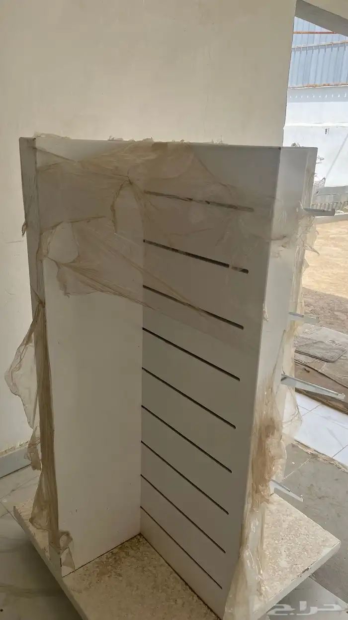 طاولات صييدة 3 طاولات نففسها بس الي في الصور وحدة 1