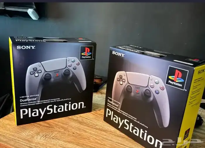 يد تحكم PS5 اصدار 30 سنة الخاص 0