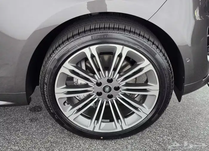 Range Rover Sport P400 Dynamic SE 2025 جديد 2