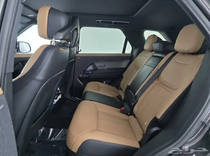 Range Rover Sport P400 Dynamic SE 2025 جديد 11