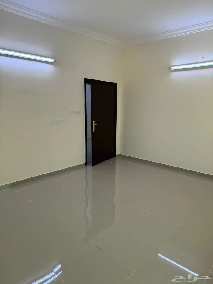 شقق و غرفة غير مؤثثة في العقيق للايجار السنوي قرب الجامعات 26