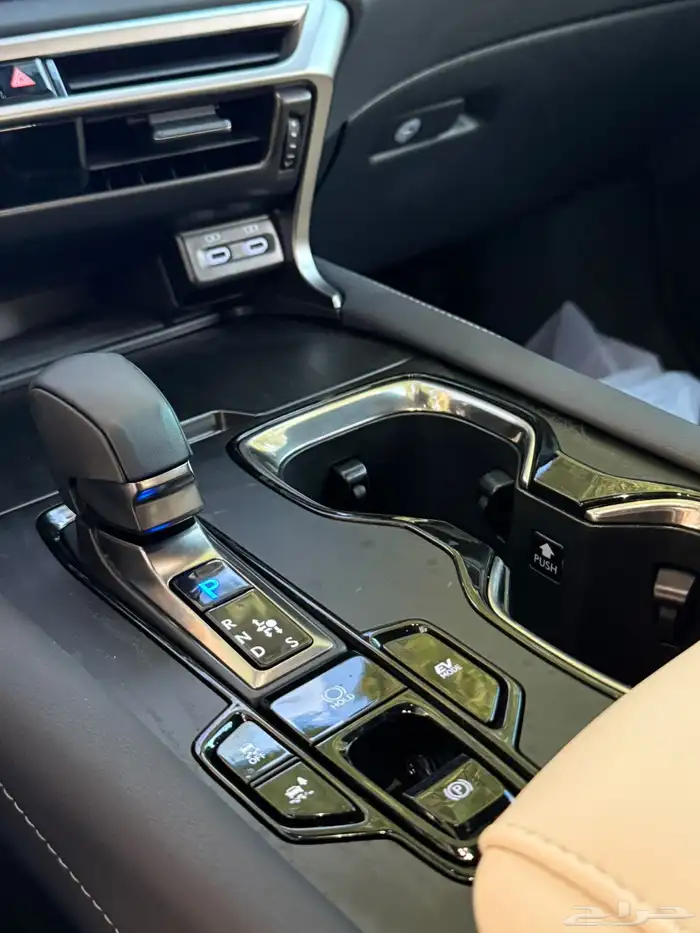 لكزس RX 350h موديل 2024 ( عداد 1K ) 21