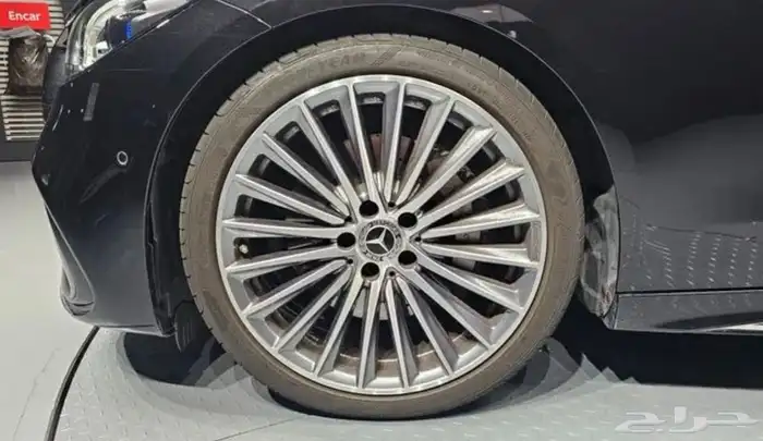 مرسيدس C300 AMG 2023 4