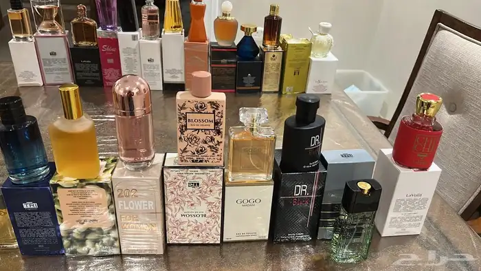 عطور بالجمله وبأقل الاسعار بيع مستعجل لسفر 1