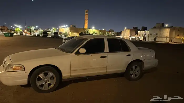 فورد كراون فكتوريا 3