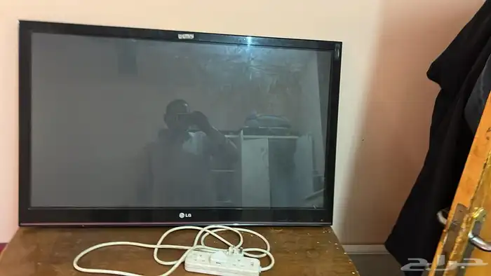 غرفه نوم كامله انتريه كامل شاشه 40 بوصه فرن ثلاجه 12