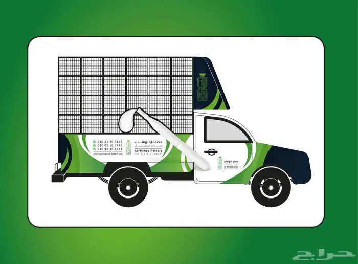 مصمم  جرافيك خبرة 15 عام منتجات -سوشيال ميديا- طباعة- لوحات 15